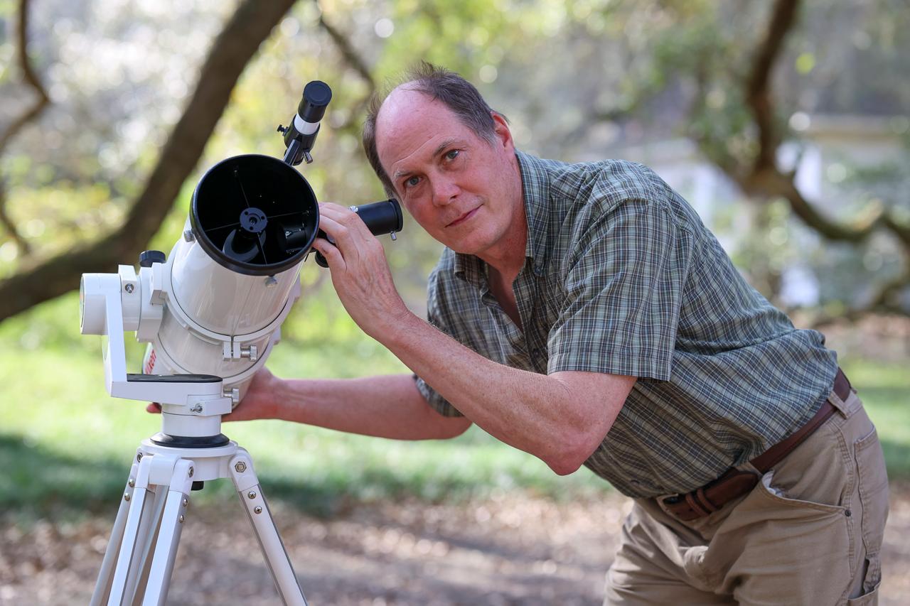 Stephan Martin with telescope